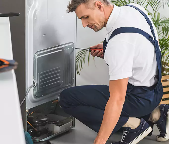 Why Medford, MA Homeowners Rely on Medford Appliance Pro for Every Mini Fridge Fix?
